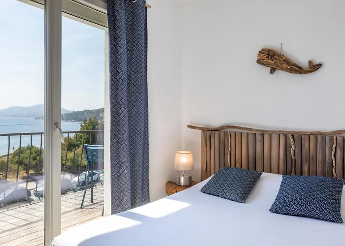 Hôtel Almanarre Plage - Hôtel Eco-Responsable